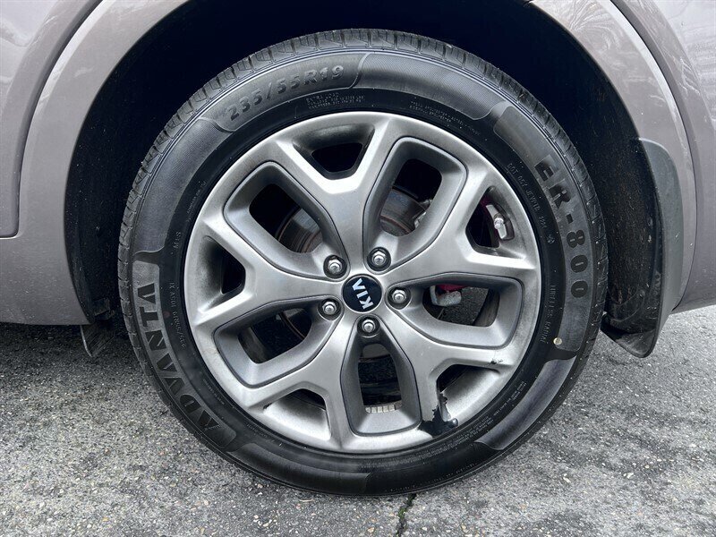 2019 Kia Sorento SXL Limited V6 3.3L V6, AWD, 7 Passenger, Leather Interior, Panoramic Moonroof, Heated and Cooking Seats, Heated Steering Wheel, Navigation, Backup Camera, 360 View Camera, Power Liftgate. - Photo 44 - Milwaukie, OR 97267