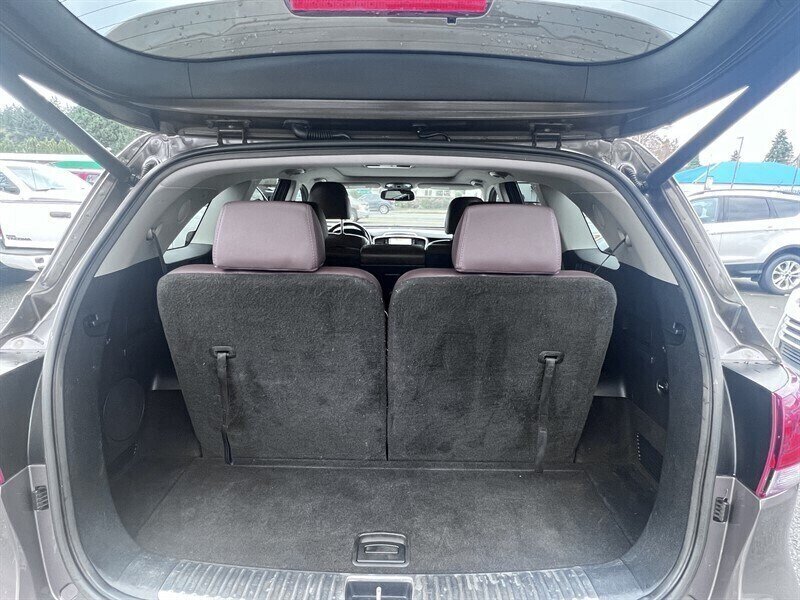 2019 Kia Sorento SXL Limited V6 3.3L V6, AWD, 7 Passenger, Leather Interior, Panoramic Moonroof, Heated and Cooking Seats, Heated Steering Wheel, Navigation, Backup Camera, 360 View Camera, Power Liftgate. - Photo 10 - Milwaukie, OR 97267