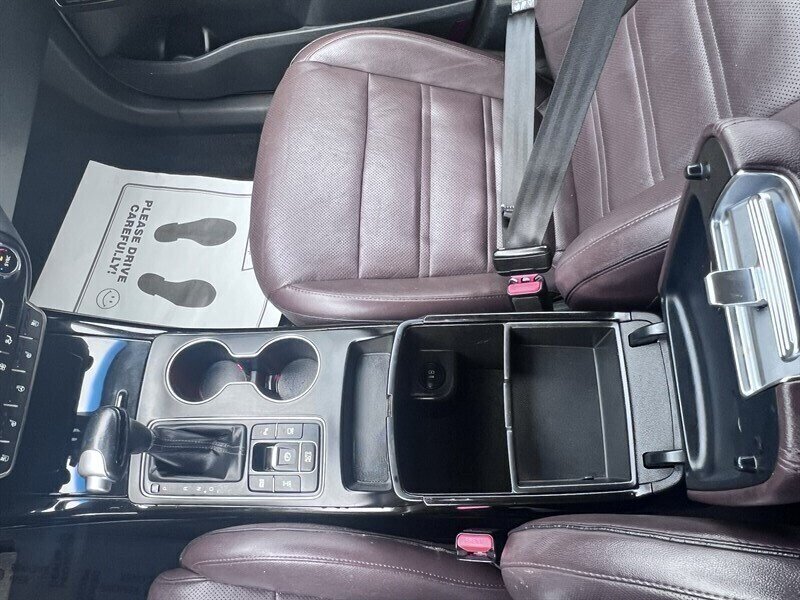 2019 Kia Sorento SXL Limited V6 3.3L V6, AWD, 7 Passenger, Leather Interior, Panoramic Moonroof, Heated and Cooking Seats, Heated Steering Wheel, Navigation, Backup Camera, 360 View Camera, Power Liftgate. - Photo 22 - Milwaukie, OR 97267