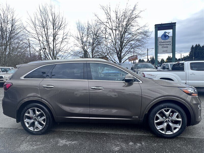 2019 Kia Sorento SXL Limited V6 3.3L V6, AWD, 7 Passenger, Leather Interior, Panoramic Moonroof, Heated and Cooking Seats, Heated Steering Wheel, Navigation, Backup Camera, 360 View Camera, Power Liftgate. - Photo 5 - Milwaukie, OR 97267