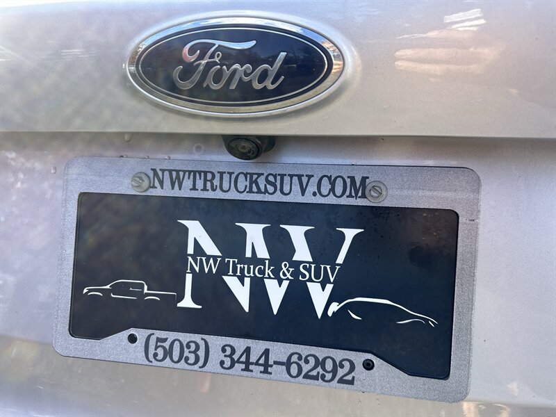 2017 Ford Escape SE EcoBoost 1.5L Turbo I4 179hp 177ft, Technology package, Backup Camera, New brakes, New Tires, No accidents, Clean car. - Photo 26 - Milwaukie, OR 97267