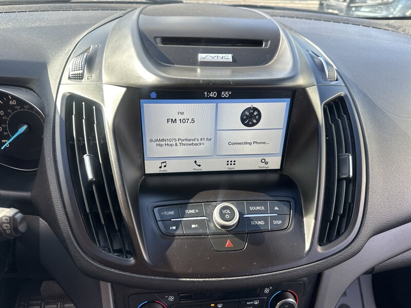 2017 Ford Escape SE EcoBoost 1.5L Turbo I4 179hp 177ft, Technology package, Backup Camera, New brakes, New Tires, No accidents, Clean car. - Photo 17 - Milwaukie, OR 97267