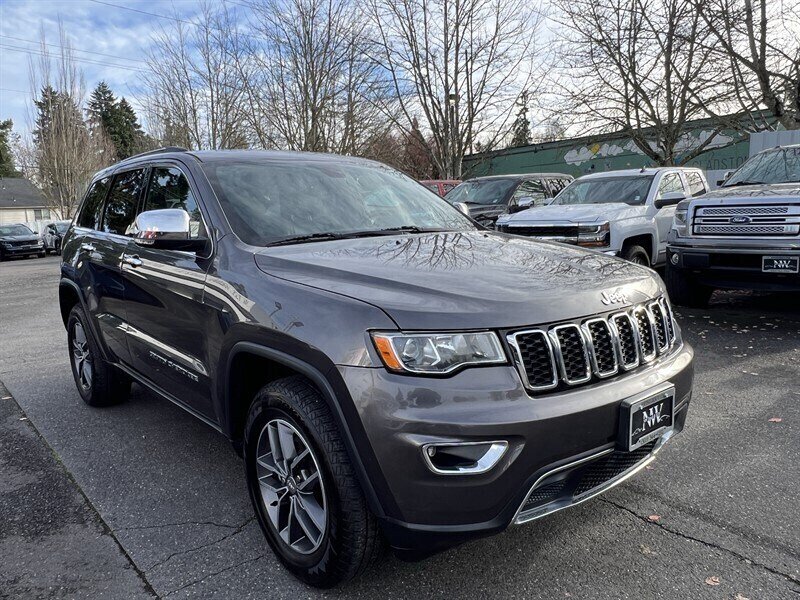 2017 Jeep Grand Cherokee Limited Pentastar 3.6L V6 295hp 260ft. lbs, 4X4, Leather Interior, Heated Front&Rear Seats, Heated Steering wheel, Power Sunroof, Parking Sensors, Power Liftgate, Backup Camera, Pwr 8-Way Seat with memory. - Photo 2 - Milwaukie, OR 97267