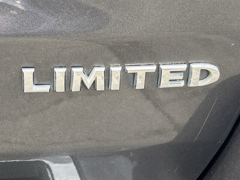 2017 Jeep Grand Cherokee Limited Pentastar 3.6L V6 295hp 260ft. lbs, 4X4, Leather Interior, Heated Front&Rear Seats, Heated Steering wheel, Power Sunroof, Parking Sensors, Power Liftgate, Backup Camera, Pwr 8-Way Seat with memory. - Photo 37 - Milwaukie, OR 97267