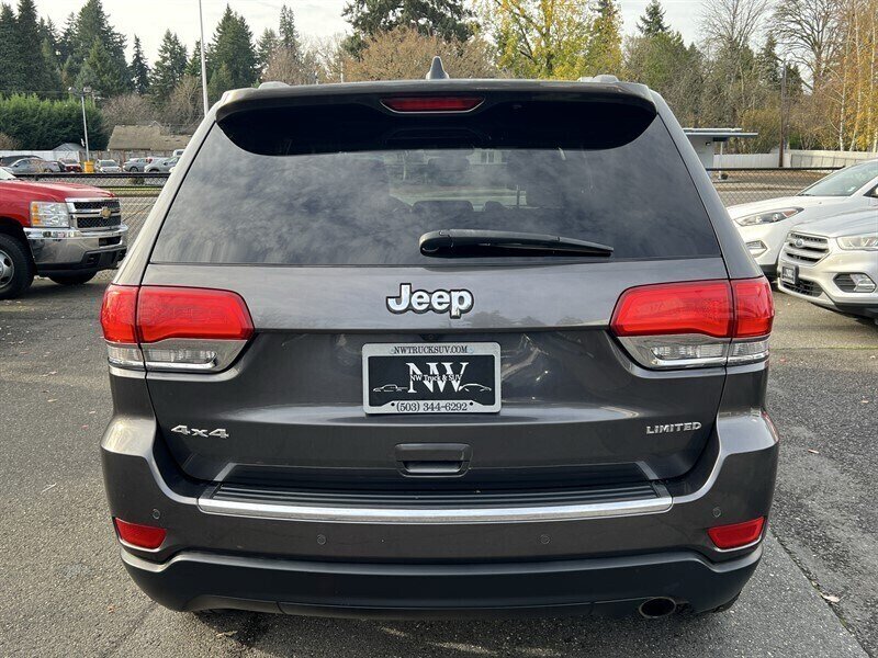 2017 Jeep Grand Cherokee Limited Pentastar 3.6L V6 295hp 260ft. lbs, 4X4, Leather Interior, Heated Front&Rear Seats, Heated Steering wheel, Power Sunroof, Parking Sensors, Power Liftgate, Backup Camera, Pwr 8-Way Seat with memory. - Photo 9 - Milwaukie, OR 97267