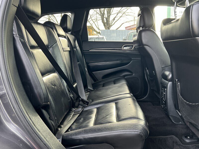 2017 Jeep Grand Cherokee Limited Pentastar 3.6L V6 295hp 260ft. lbs, 4X4, Leather Interior, Heated Front&Rear Seats, Heated Steering wheel, Power Sunroof, Parking Sensors, Power Liftgate, Backup Camera, Pwr 8-Way Seat with memory. - Photo 17 - Milwaukie, OR 97267