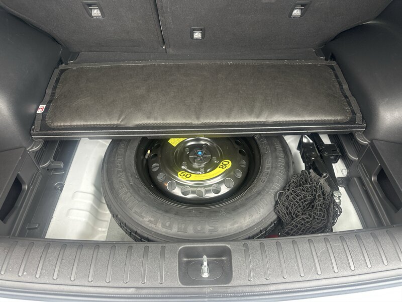 2017 Hyundai TUCSON Sport  1.6L Turbo I4 175hp, Backup Camera, Push Start, 19'' Alloy Wheels, Heated Side Mirrors, Blind Sport Detector with Rear Cross-Traffic Alert, Foglights, LED DRLs, Hands Free power Tailgate. - Photo 13 - Milwaukie, OR 97267