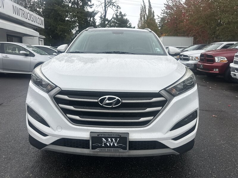 2017 Hyundai TUCSON Sport  1.6L Turbo I4 175hp, Backup Camera, Push Start, 19'' Alloy Wheels, Heated Side Mirrors, Blind Sport Detector with Rear Cross-Traffic Alert, Foglights, LED DRLs, Hands Free power Tailgate. - Photo 7 - Milwaukie, OR 97267