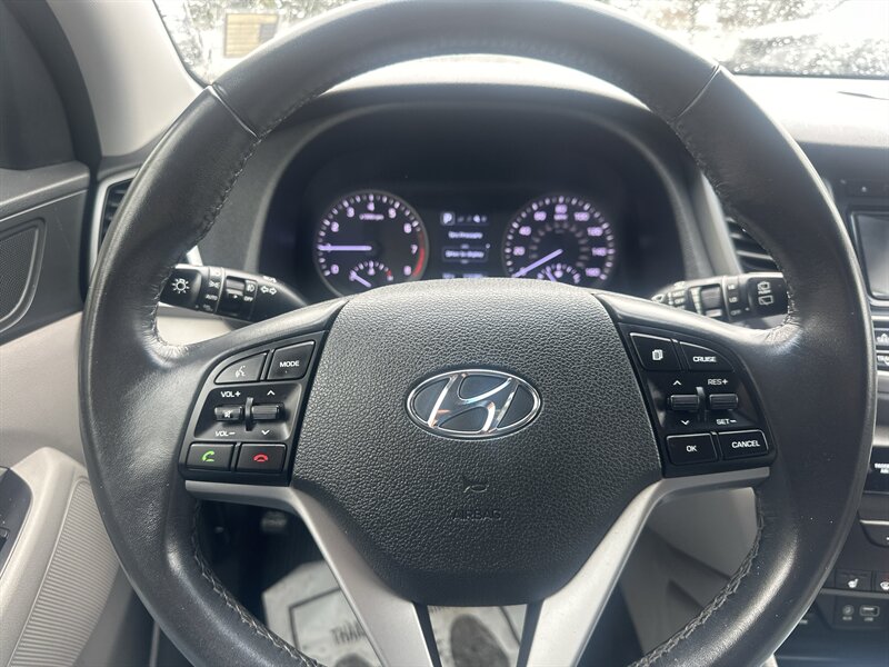 2017 Hyundai TUCSON Sport  1.6L Turbo I4 175hp, Backup Camera, Push Start, 19'' Alloy Wheels, Heated Side Mirrors, Blind Sport Detector with Rear Cross-Traffic Alert, Foglights, LED DRLs, Hands Free power Tailgate. - Photo 19 - Milwaukie, OR 97267
