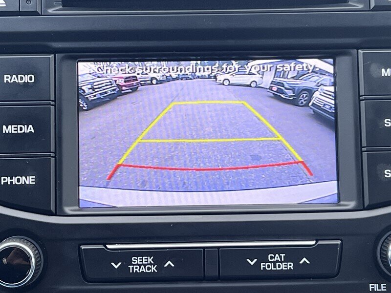 2016 Hyundai SONATA Hybrid SE 2.0L Hybrid I4 192hp 271ft. lbs, Cloth Interior, Backup Camera, Bluetooth connectivity, AUX and USB, premium wheels - Photo 18 - Milwaukie, OR 97267