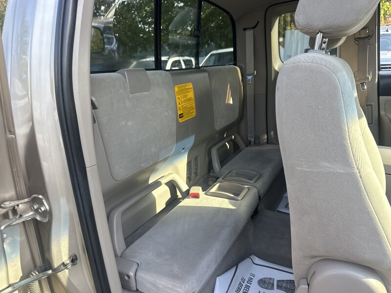 2006 Toyota Tacoma PreRunner V6   - Photo 14 - Milwaukie, OR 97267