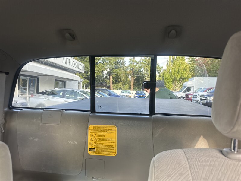 2006 Toyota Tacoma PreRunner V6   - Photo 24 - Milwaukie, OR 97267