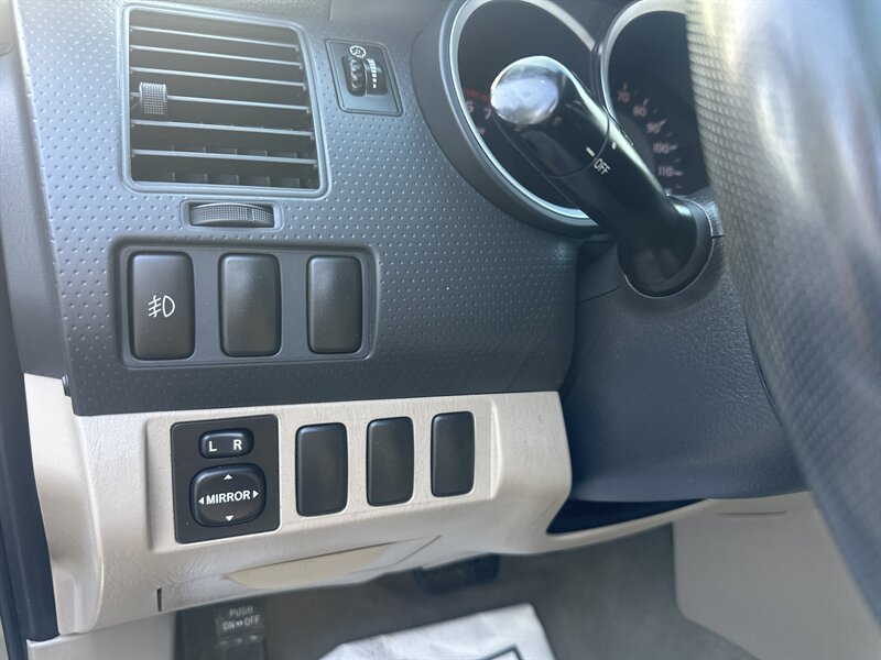 2006 Toyota Tacoma PreRunner V6   - Photo 19 - Milwaukie, OR 97267