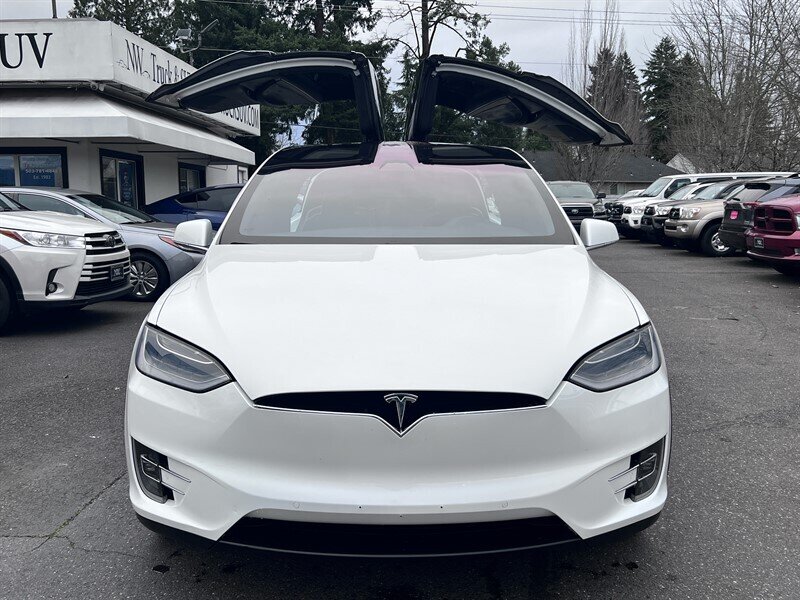 2017 Tesla Model X 75D Electric 328hp 387ft. lbs, AWD, Dual Motor, Black Interior, Backup Camera, Navigation, 3Rd Row Seating, Suicide Doors. - Photo 28 - Milwaukie, OR 97267