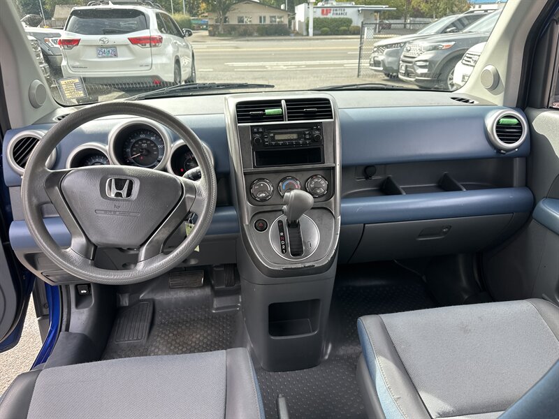 2004 Honda Element LX  2.4L I4 160hp 161ft. lbs, FWD, New Tires, Rear Seats folds up. More Cargo Room - Photo 18 - Milwaukie, OR 97267
