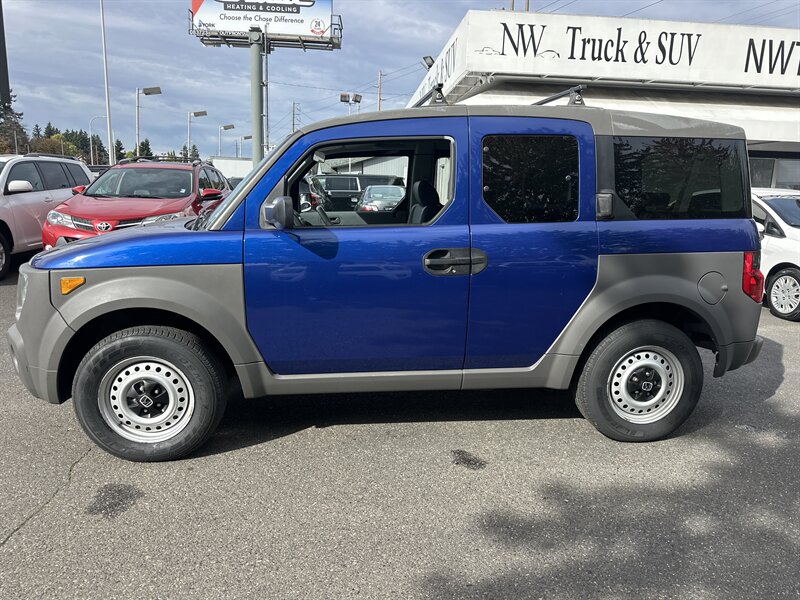 2004 Honda Element LX  2.4L I4 160hp 161ft. lbs, FWD, New Tires, Rear Seats folds up. More Cargo Room - Photo 2 - Milwaukie, OR 97267