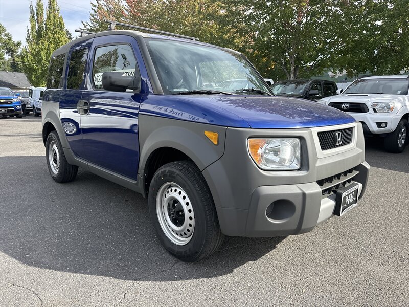 2004 Honda Element LX  2.4L I4 160hp 161ft. lbs, FWD, New Tires, Rear Seats folds up. More Cargo Room - Photo 6 - Milwaukie, OR 97267