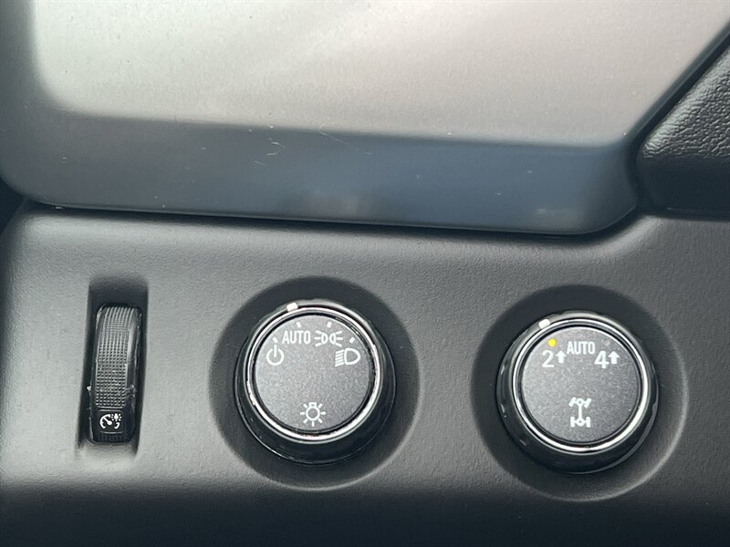 2018 Chevrolet Tahoe LT EcoTec3 5.3L V8 355hp 383ft. lbs, 4X4, AWD, Leather Interior, Cooling and Heated seats, Memory Seats, Navigation, Backup Camera, Parking Sensors, Running Boards, Power Liftgate, Power Folding Mirrors. - Photo 42 - Milwaukie, OR 97267