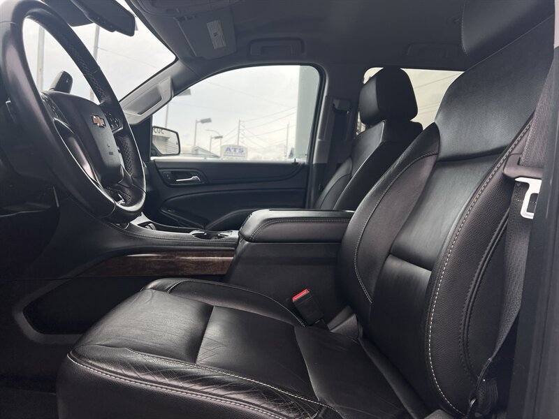 2018 Chevrolet Tahoe LT EcoTec3 5.3L V8 355hp 383ft. lbs, 4X4, AWD, Leather Interior, Cooling and Heated seats, Memory Seats, Navigation, Backup Camera, Parking Sensors, Running Boards, Power Liftgate, Power Folding Mirrors. - Photo 16 - Milwaukie, OR 97267