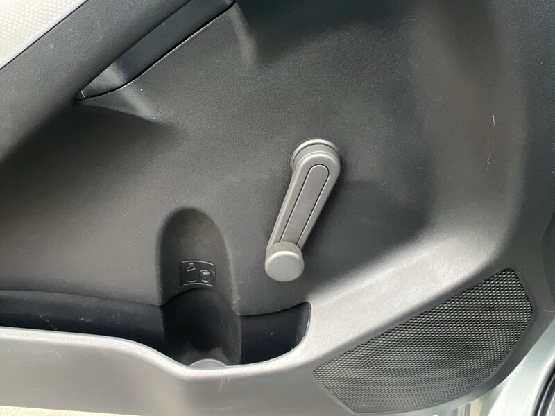 2008 Toyota Yaris 1.5L I4 106hp 103ft. lbs, Manual Transmission, FWD, Aux code capability. - Photo 21 - Milwaukie, OR 97267