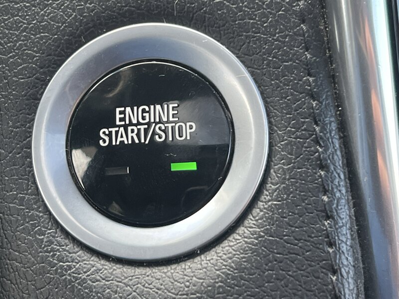 2017 Cadillac Escalade Luxury EcoTec3 6.2L V8 420hp 460ft, 4X4, Tow Hitch , 7 Seats, Leather Interior, Heat & Cool Seats, Moonroof, Parking Sensors, Navigation, Heads Up Display, Backup Camera, Rearview Mirror Cam, Running Boards. - Photo 27 - Milwaukie, OR 97267