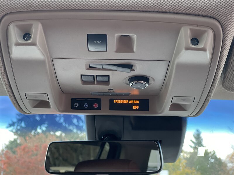 2017 Cadillac Escalade Luxury EcoTec3 6.2L V8 420hp 460ft, 4X4, Tow Hitch , 7 Seats, Leather Interior, Heat & Cool Seats, Moonroof, Parking Sensors, Navigation, Heads Up Display, Backup Camera, Rearview Mirror Cam, Running Boards. - Photo 35 - Milwaukie, OR 97267