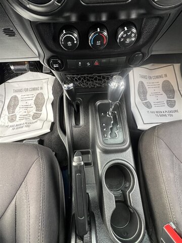 2015 Jeep Wrangler Sport 3.6L V6 285hp 260ft. lbs, Two Door, 4x4, Hard Top, Soft Top, Running Boards, Premium Wheels. - Photo 30 - Milwaukie, OR 97267