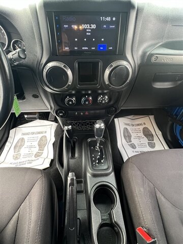 2015 Jeep Wrangler Sport 3.6L V6 285hp 260ft. lbs, Two Door, 4x4, Hard Top, Soft Top, Running Boards, Premium Wheels. - Photo 29 - Milwaukie, OR 97267