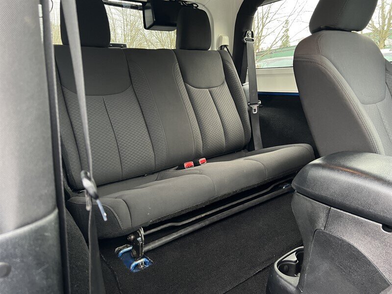 2015 Jeep Wrangler Sport 3.6L V6 285hp 260ft. lbs, Two Door, 4x4, Hard Top, Soft Top, Running Boards, Premium Wheels. - Photo 25 - Milwaukie, OR 97267