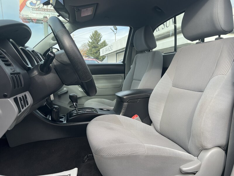 2012 Toyota Tacoma 2.7L I4 159hp 180ft. lbs, 4X4, Running Boards, Bed Liner, Bed Cover, Manual Windows, USB, AUX, Hands Free Phone connectivity. - Photo 15 - Milwaukie, OR 97267