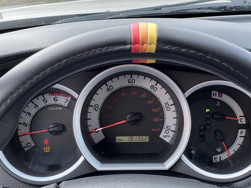 2012 Toyota Tacoma 2.7L I4 159hp 180ft. lbs, 4X4, Running Boards, Bed Liner, Bed Cover, Manual Windows, USB, AUX, Hands Free Phone connectivity. - Photo 19 - Milwaukie, OR 97267