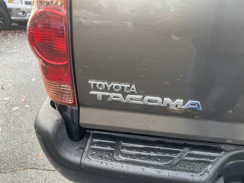 2012 Toyota Tacoma 2.7L I4 159hp 180ft. lbs, 4X4, Running Boards, Bed Liner, Bed Cover, Manual Windows, USB, AUX, Hands Free Phone connectivity. - Photo 13 - Milwaukie, OR 97267