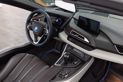 2019 BMW i8   - Photo 22 - Costa Mesa, CA 92626