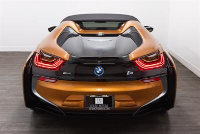 2019 BMW i8   - Photo 4 - Costa Mesa, CA 92626