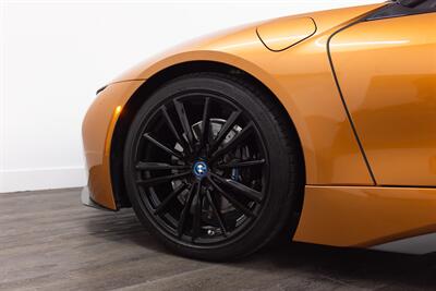 2019 BMW i8   - Photo 58 - Costa Mesa, CA 92626