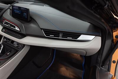 2019 BMW i8   - Photo 40 - Costa Mesa, CA 92626