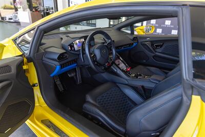 2021 Lamborghini Huracan EVO   - Photo 38 - Costa Mesa, CA 92626