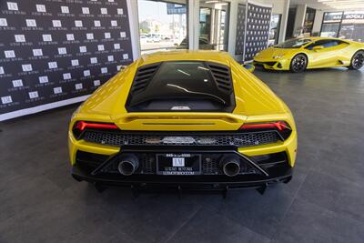 2021 Lamborghini Huracan EVO   - Photo 5 - Costa Mesa, CA 92626