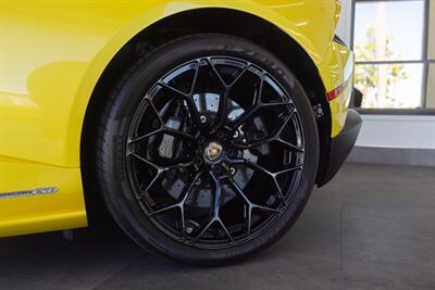 2021 Lamborghini Huracan EVO   - Photo 16 - Costa Mesa, CA 92626