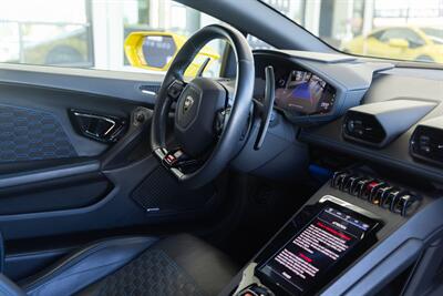 2021 Lamborghini Huracan EVO   - Photo 60 - Costa Mesa, CA 92626