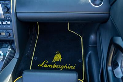 2006 Lamborghini Gallardo Spyder   - Photo 94 - Costa Mesa, CA 92626