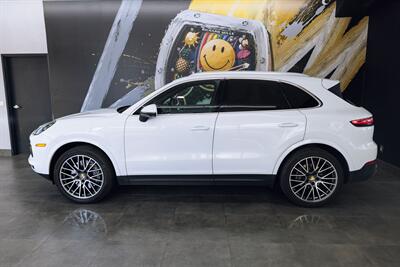 2021 Porsche Cayenne   - Photo 25 - Costa Mesa, CA 92627