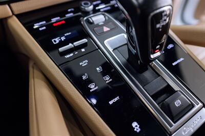 2021 Porsche Cayenne   - Photo 112 - Costa Mesa, CA 92627