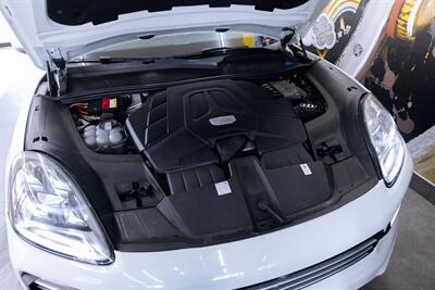 2021 Porsche Cayenne   - Photo 101 - Costa Mesa, CA 92627