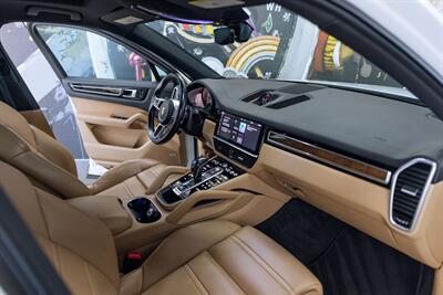 2021 Porsche Cayenne   - Photo 68 - Costa Mesa, CA 92627