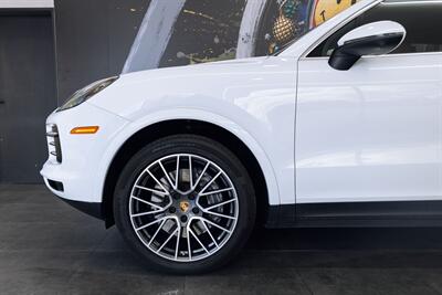 2021 Porsche Cayenne   - Photo 26 - Costa Mesa, CA 92627