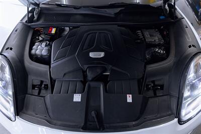 2021 Porsche Cayenne   - Photo 104 - Costa Mesa, CA 92627