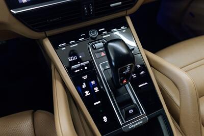 2021 Porsche Cayenne   - Photo 46 - Costa Mesa, CA 92627