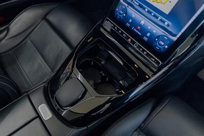 2022 Mercedes-Benz AMG SL 63   - Photo 46 - Costa Mesa, CA 92627