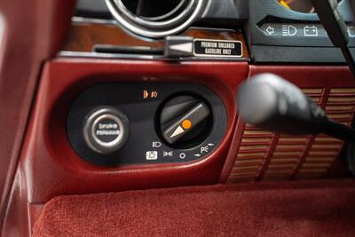 1988 Mercedes-Benz 560-Class 560 SL   - Photo 38 - Costa Mesa, CA 92626